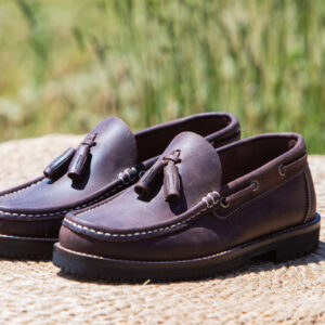 Zapato comanche borlas
